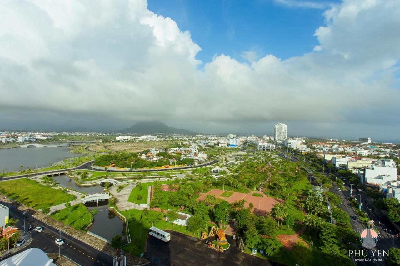Phu Yen Everyday Hotel Tuy Hoa Exterior photo
